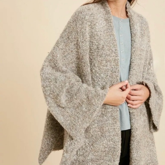Free People Women’s Fuzzy BFF Gray Cardigan Sweater Oversized Size M - Picture 4 of 7
